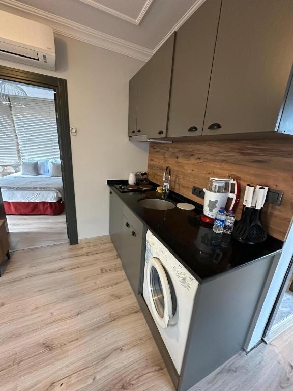 Sera Homes Kaleici Oldtown Antalya Eksteriør billede